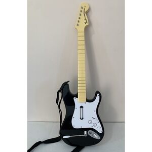Wii Harmonix Rock Band Fender Stratocaster Guitar #19091 - NO DONGLE + TESTED